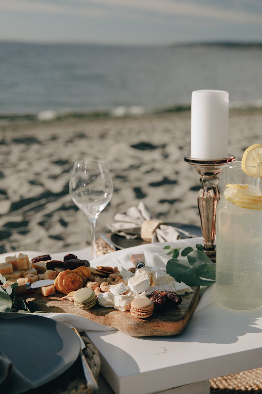 Your guide to picnics on the beach